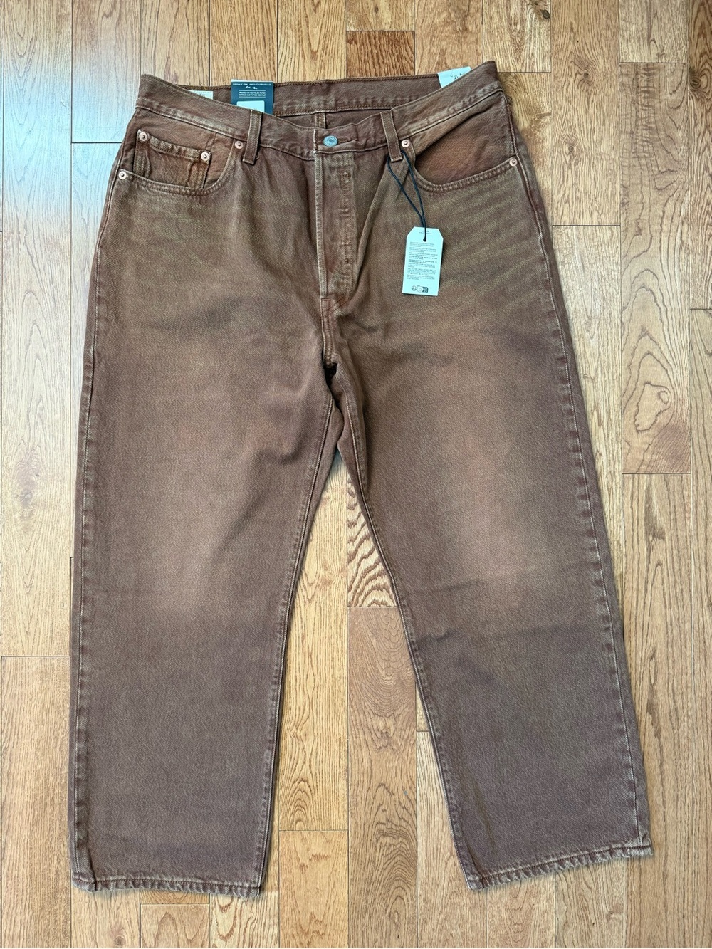 Levi’s NWT premium 501 ‘90s ankle jeans size 33